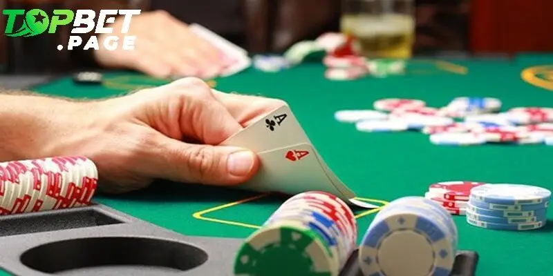 Hướng dẫn cơ bản về luật chơi Poker Topbet